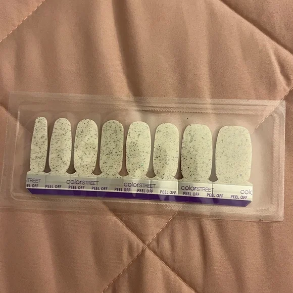 Color Street - Picture 15 of 16